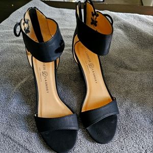 Chinese Laundry size 7.5 wedges